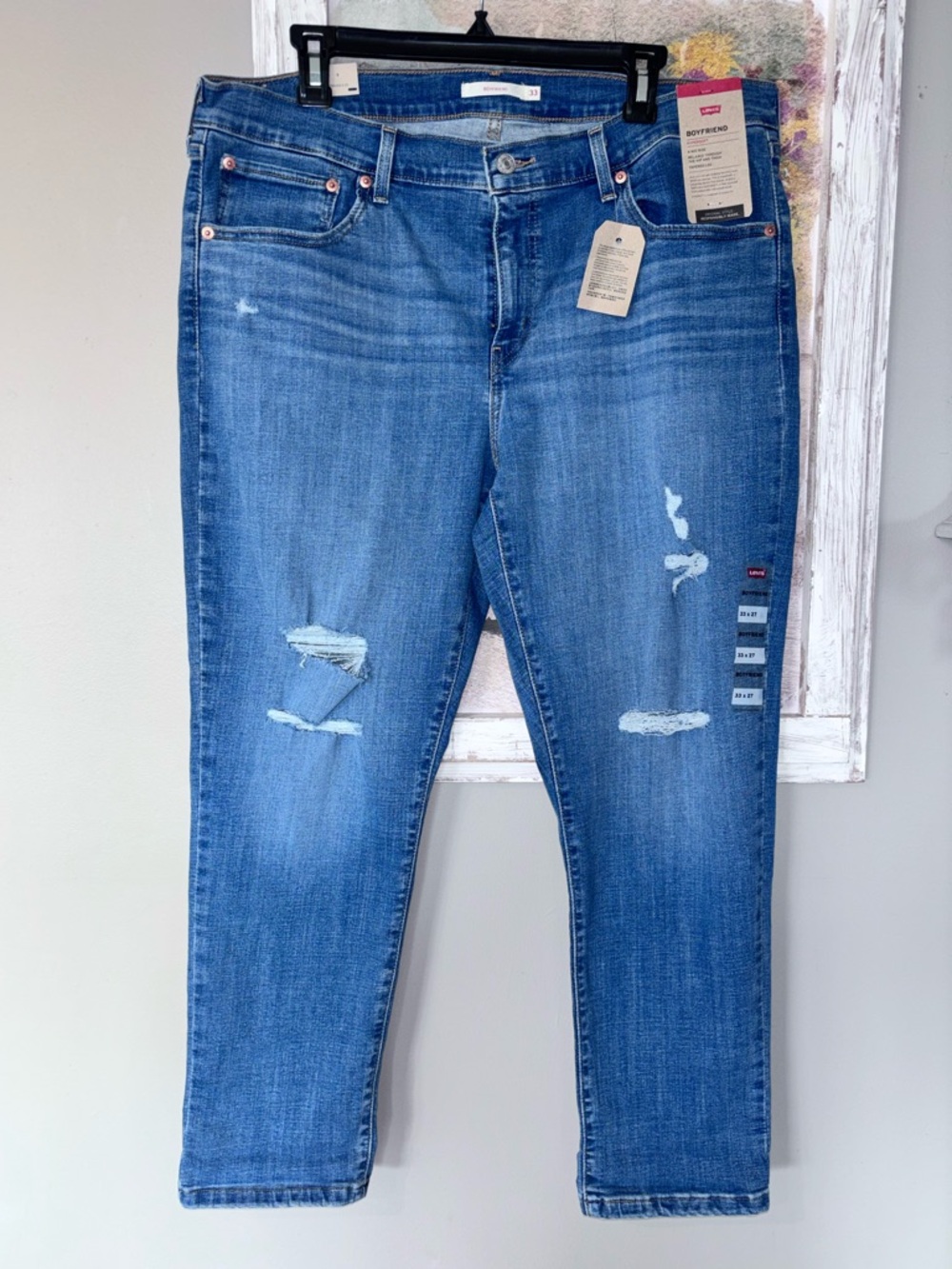 Levis Boyfriend Jeans Size 33 Mid Rise Distressed Denim Stretch Tapered Leg